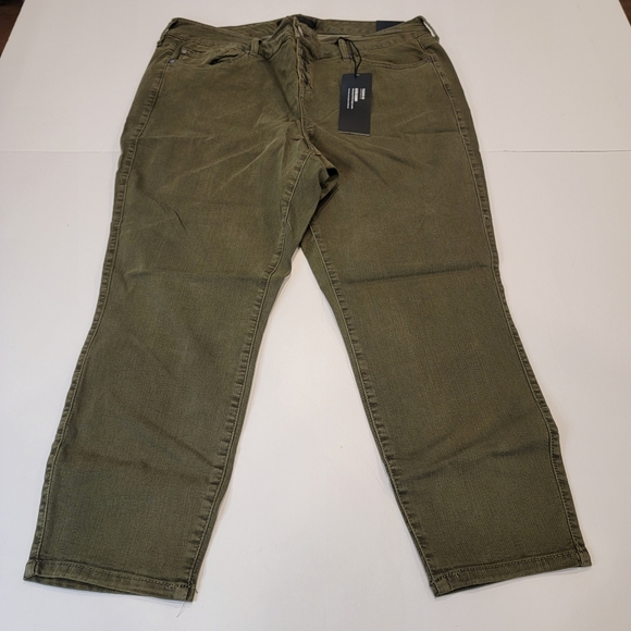Torrid ULTRA SKINNY CROPPED Olive Wash Plus Size 20 NWT! - Picture 4 of 14
